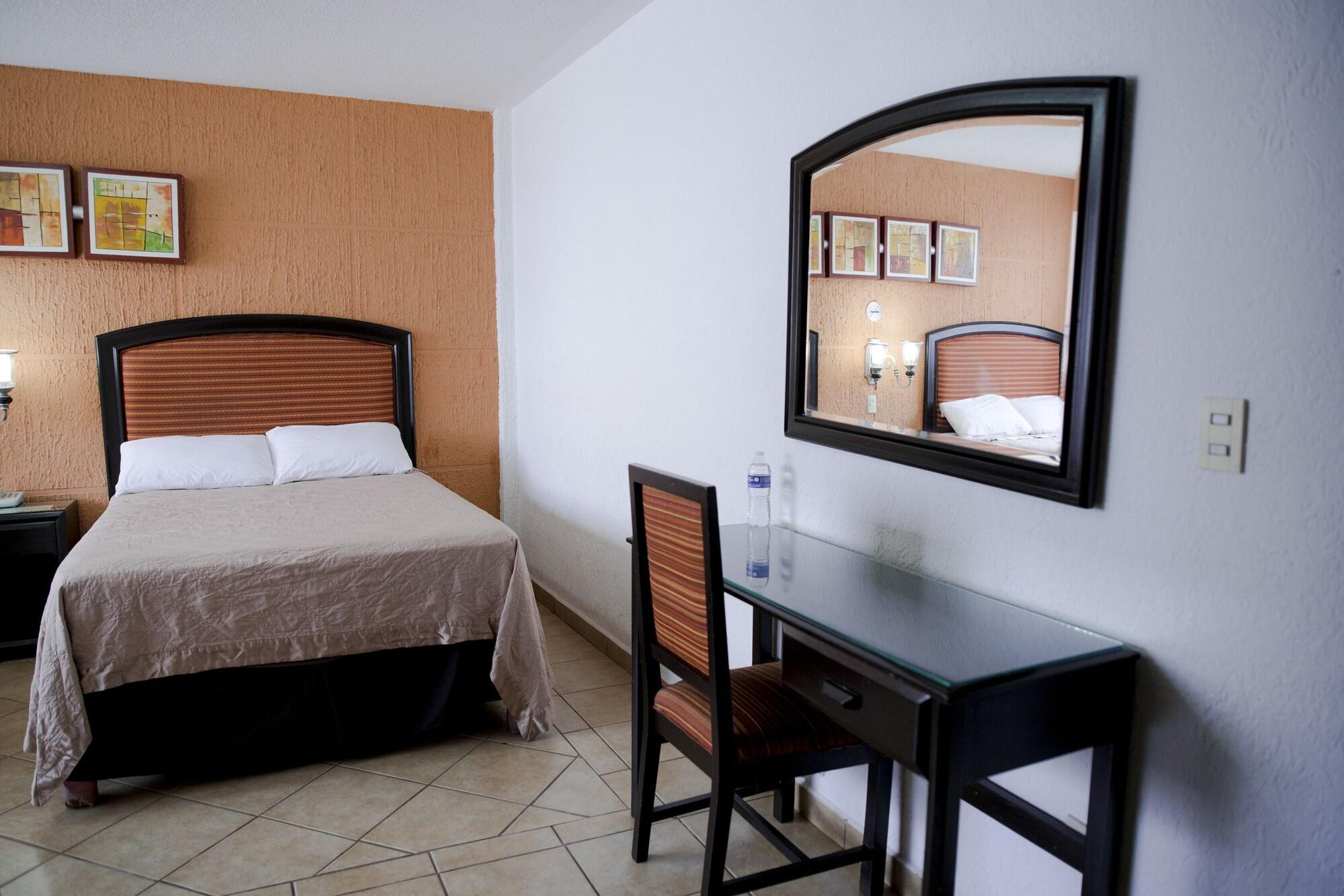 Hotel Eh Ejecutivo Urban Tepic Exterior foto