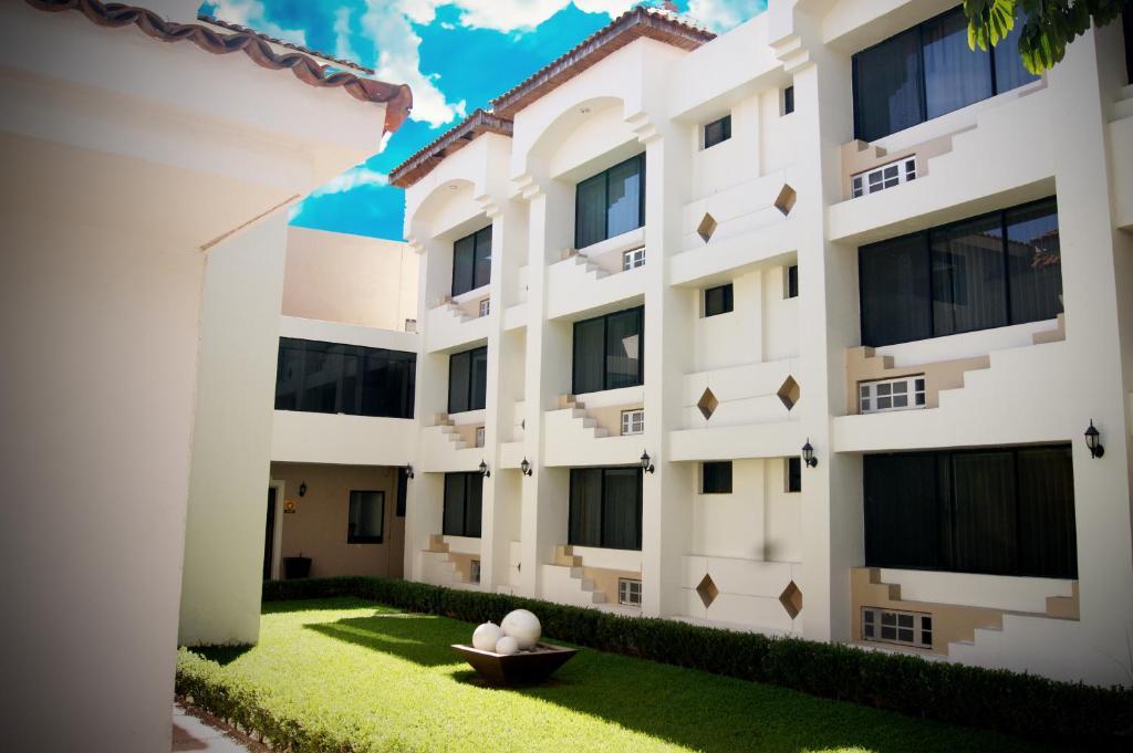 Hotel Eh Ejecutivo Urban Tepic Exterior foto