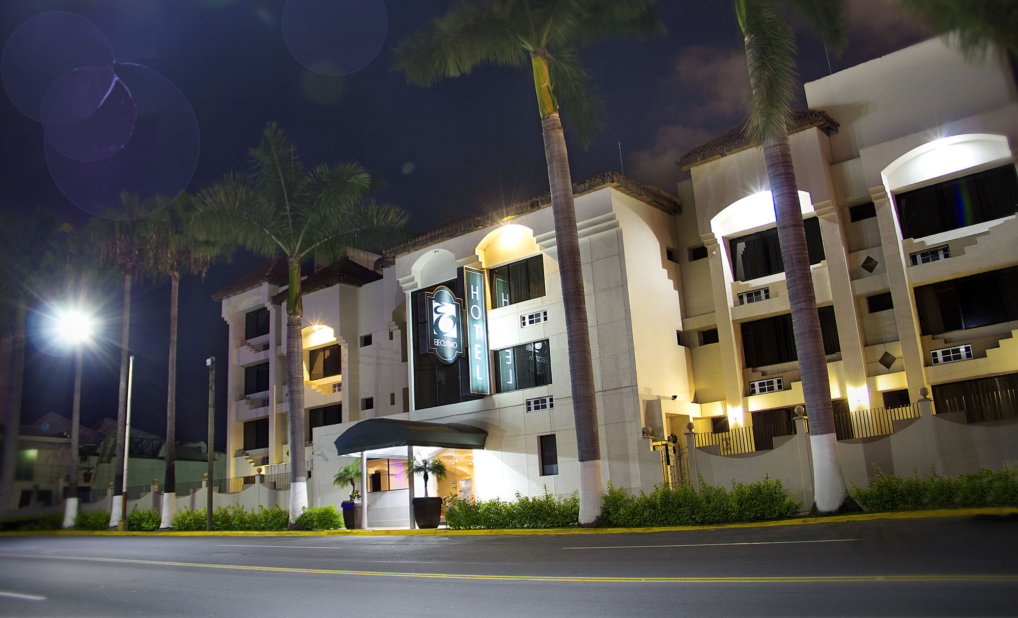 Hotel Eh Ejecutivo Urban Tepic Exterior foto